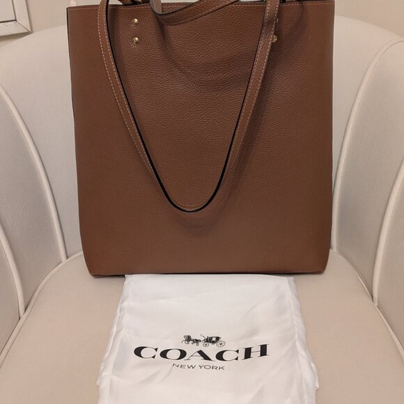Pre-Loved Coach Plaza Tote - Picture 3 of 11